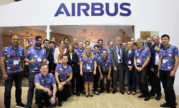 CCW2019 Airbus stand team photo IMG_0863 (2)-1