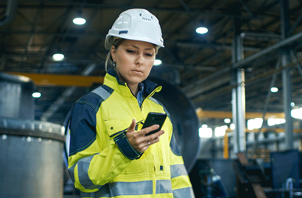 Industry-user-with-smartphone-iStock-879813760_600x394