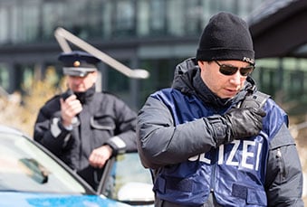 German police officer with Tactilon Dabat device