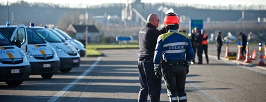 Belgium customs and police cooperating during an operation